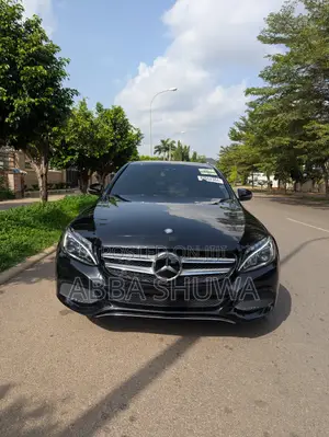 Mercedes-Benz C300 2016 Black