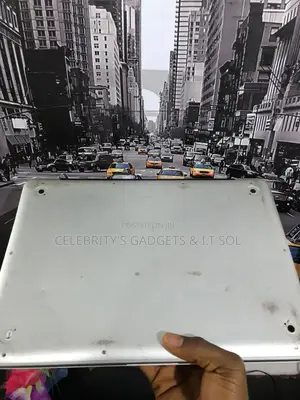 Laptop Apple MacBook 2015 4GB Intel Core 2 Duo SSHD+SSD 500GB