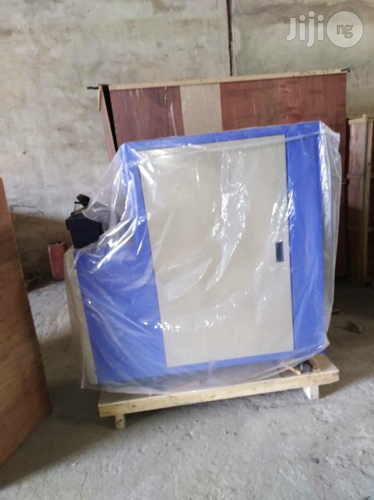 Pet Bottles Blowing Machine