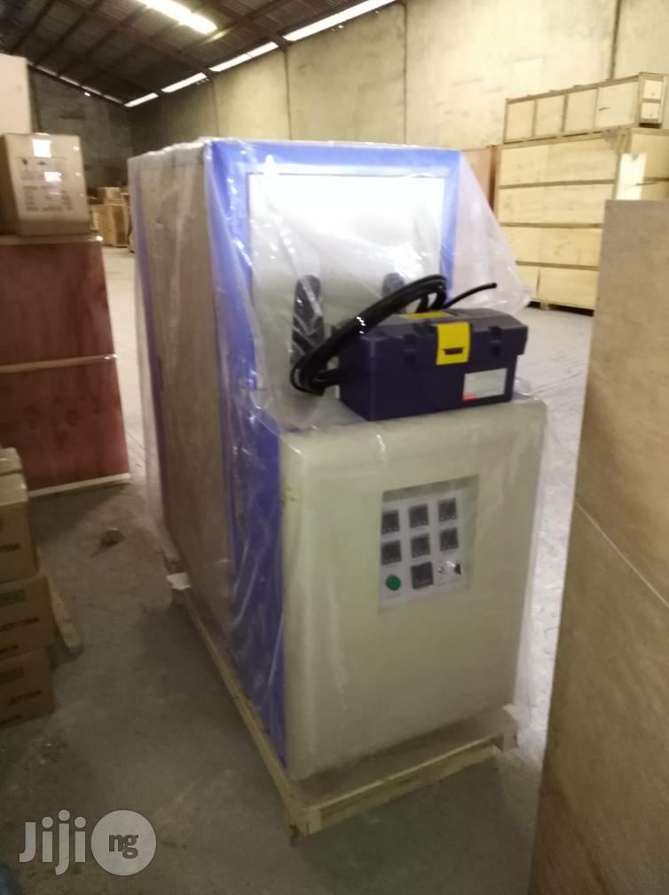 Pet Bottles Blowing Machine