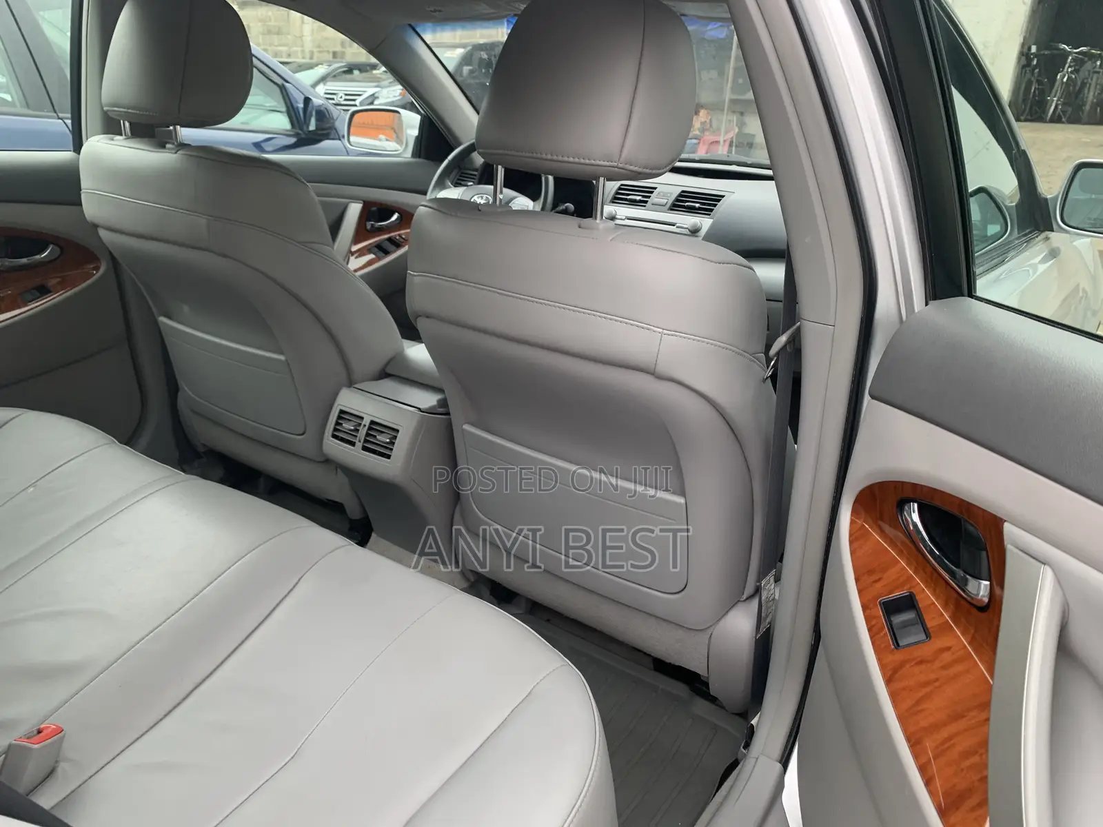 Toyota Camry 2010 Silver