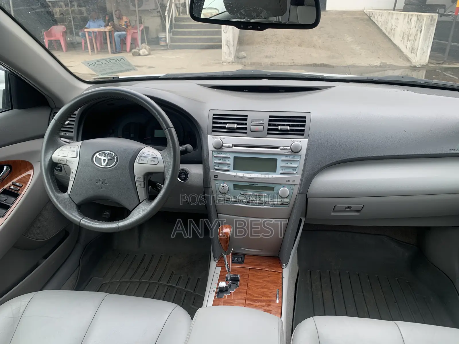 Toyota Camry 2010 Silver