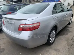 Toyota Camry 2010 Silver
