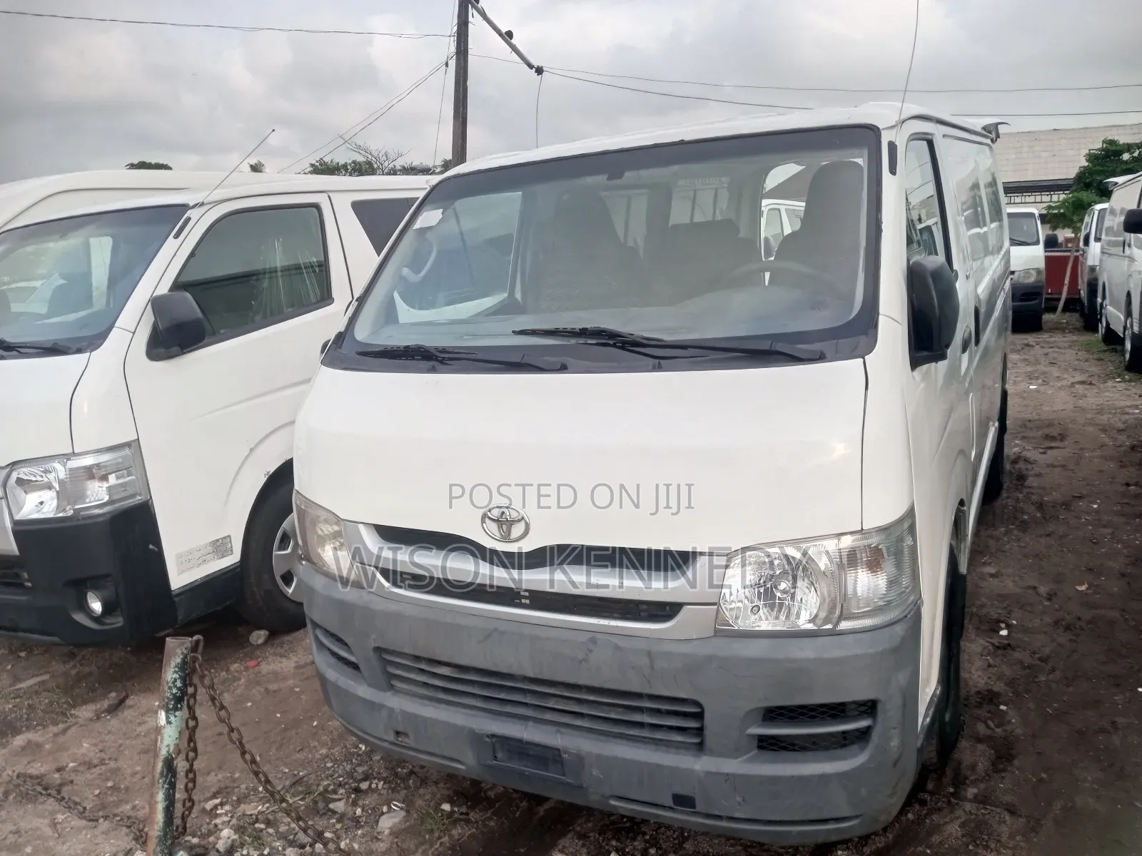 Toyota HiAce 2010 White