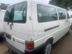 Volkswagen Transporter 2005 White