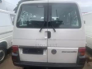 Volkswagen Transporter 2005 White