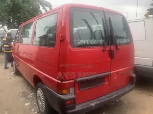 Volkswagen Transporter 2005 Red