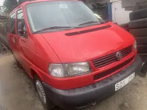 Volkswagen Transporter 2005 Red