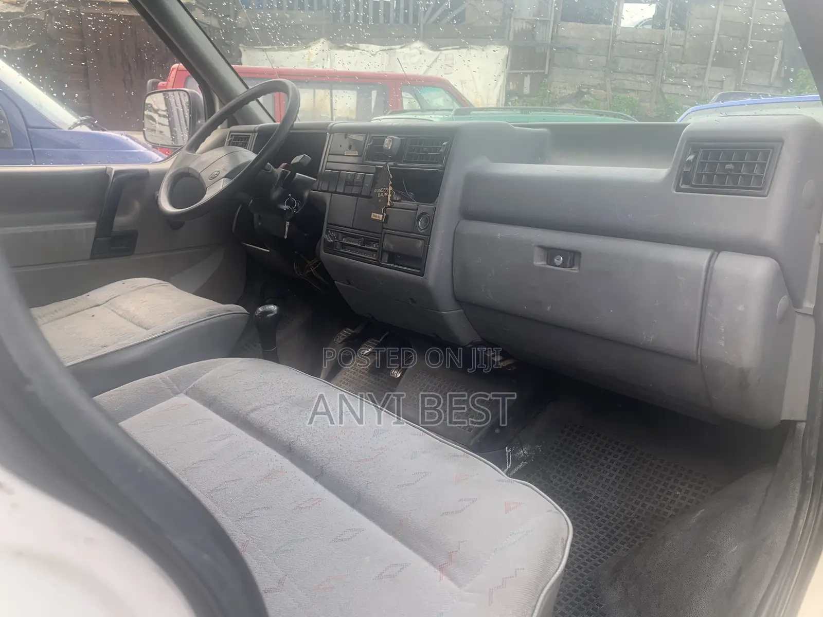 Volkswagen Transporter 2000 White