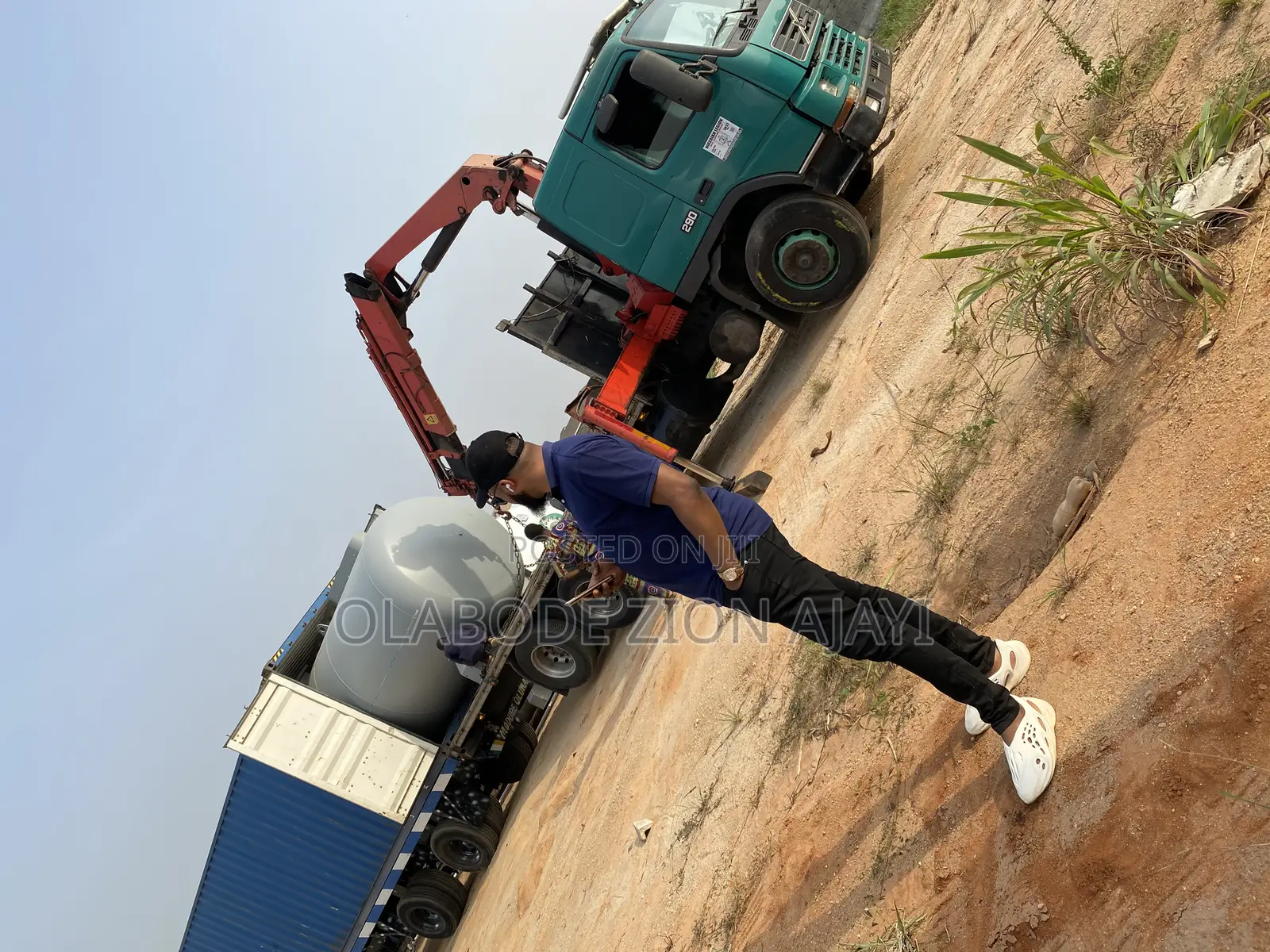 Brand New Underground 10tons Storage Tank Available