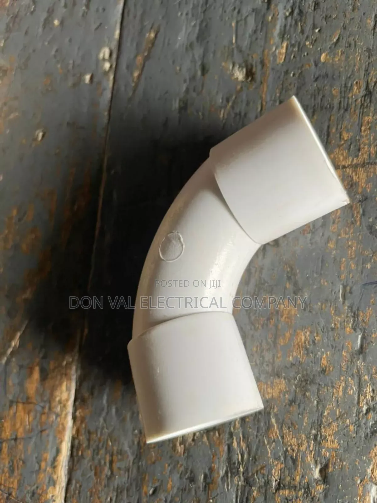 Angle Cuve Pipe PVC