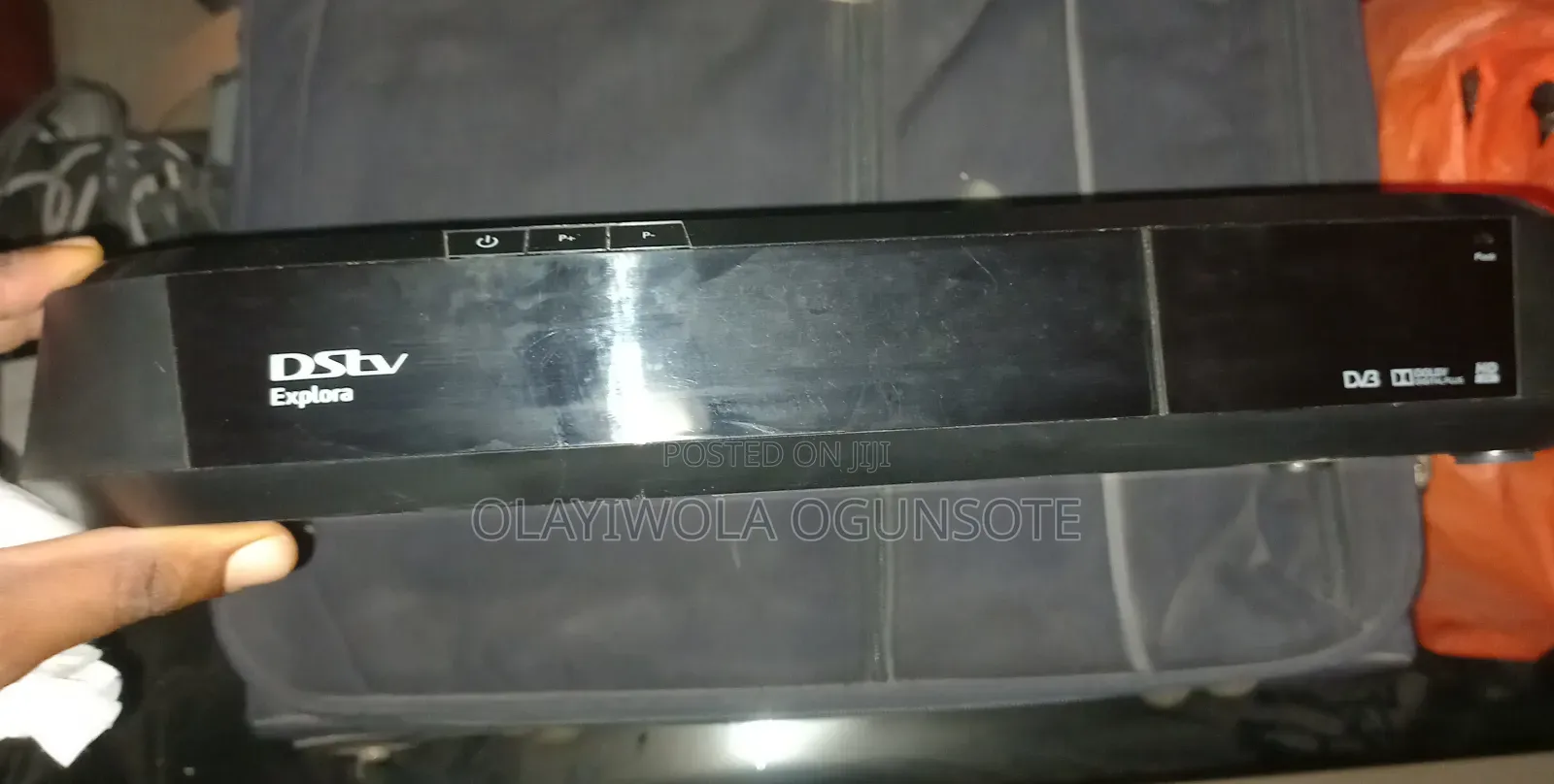 DSTV Explora Plus Switch and Remote Control