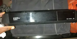 DSTV Explora Plus Switch and Remote Control