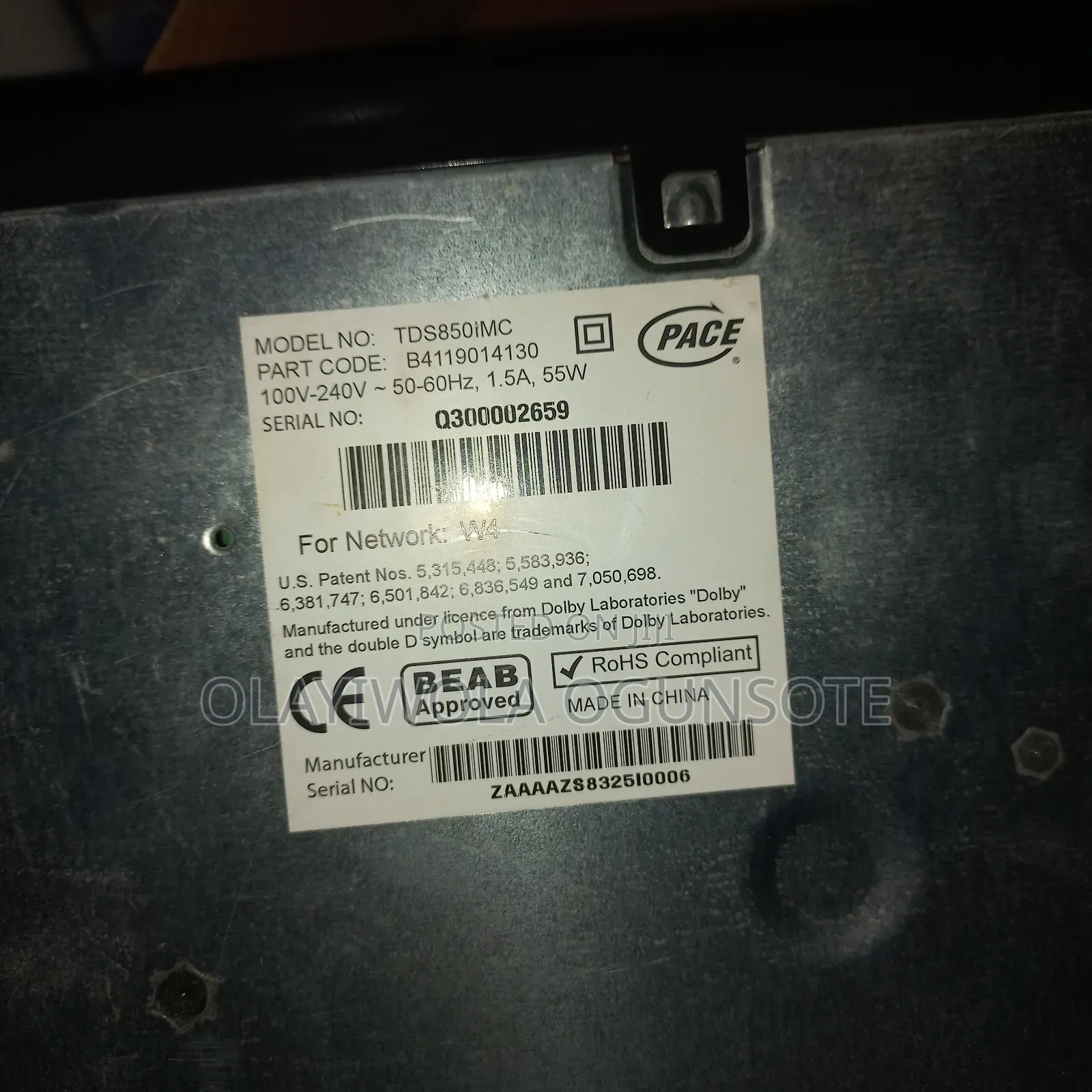 DSTV Explora Plus Switch and Remote Control