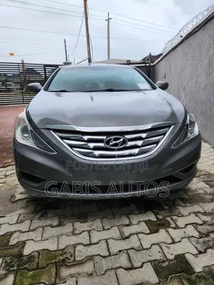 Photo - Hyundai Sonata SE Sedan FWD (2.4L 4cyl 6A) 2011 Gray