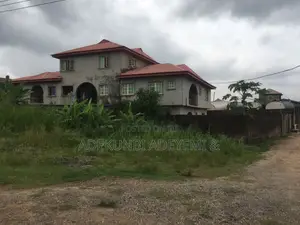 Photo - 12bdrm Block of Flats in Ogun State for sale