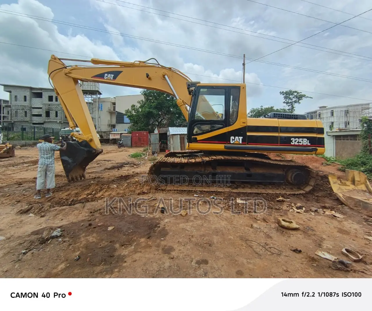 325 Bl Excavator
