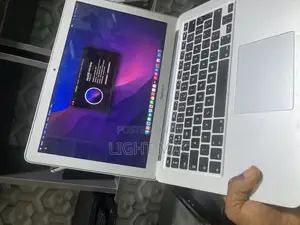 Laptop Apple MacBook Air 8GB Intel Core i5 SSD 256GB