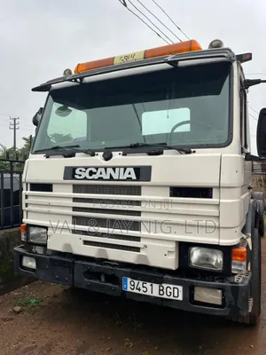 Scania Rigid Truck 10 Tyres - 26 Ft Long - Foreign Use