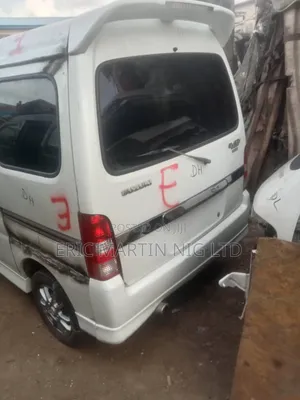 Suzuki APV Minibus 2010 Silver