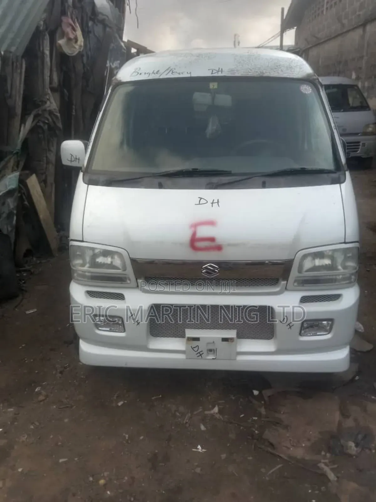 Suzuki APV Minibus 2010 Silver