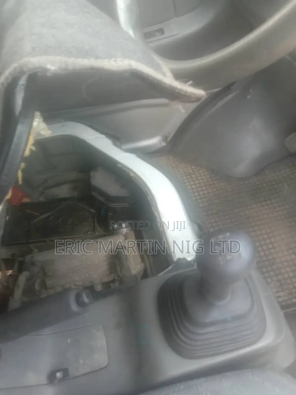 Suzuki APV Minibus 2010 Silver