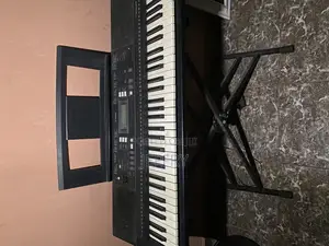 Yamaha PSR-E343 Electronic Keyboard