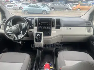 Toyota HiAce 2020 White