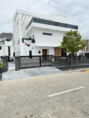 5bdrm Duplex in Osapa Lekki for sale