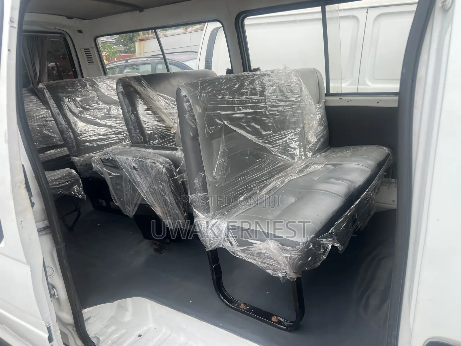 Toyota HiAce 1999 White