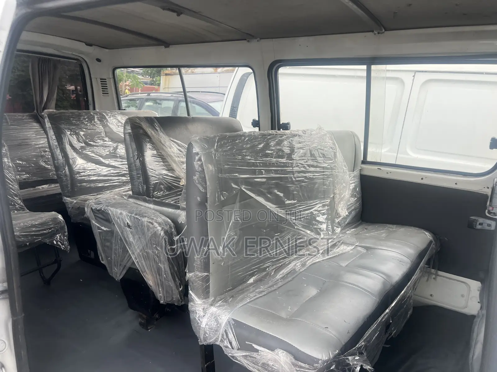 Toyota HiAce 1999 White