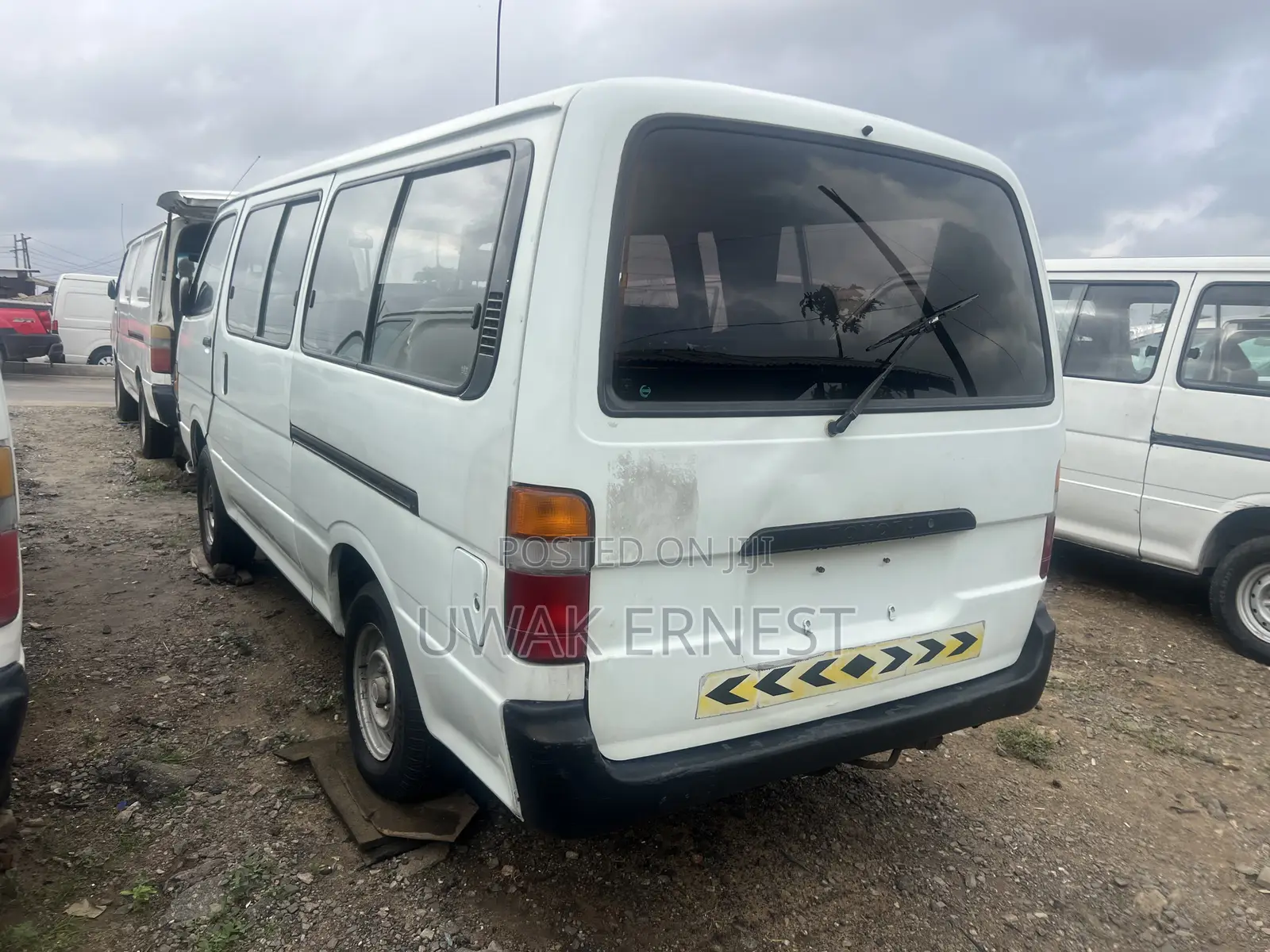 Toyota HiAce 1999 White