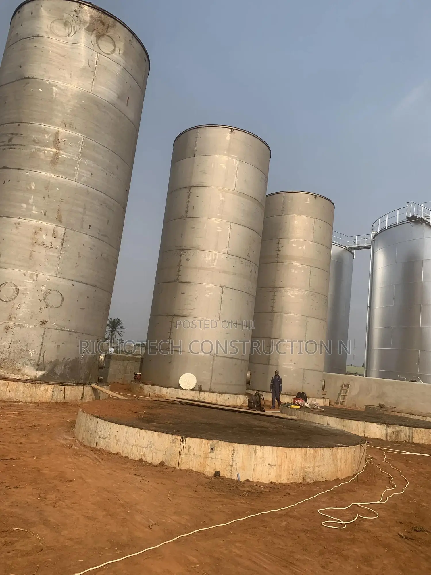 100,000 Liters Storage Tank Building and Modifications