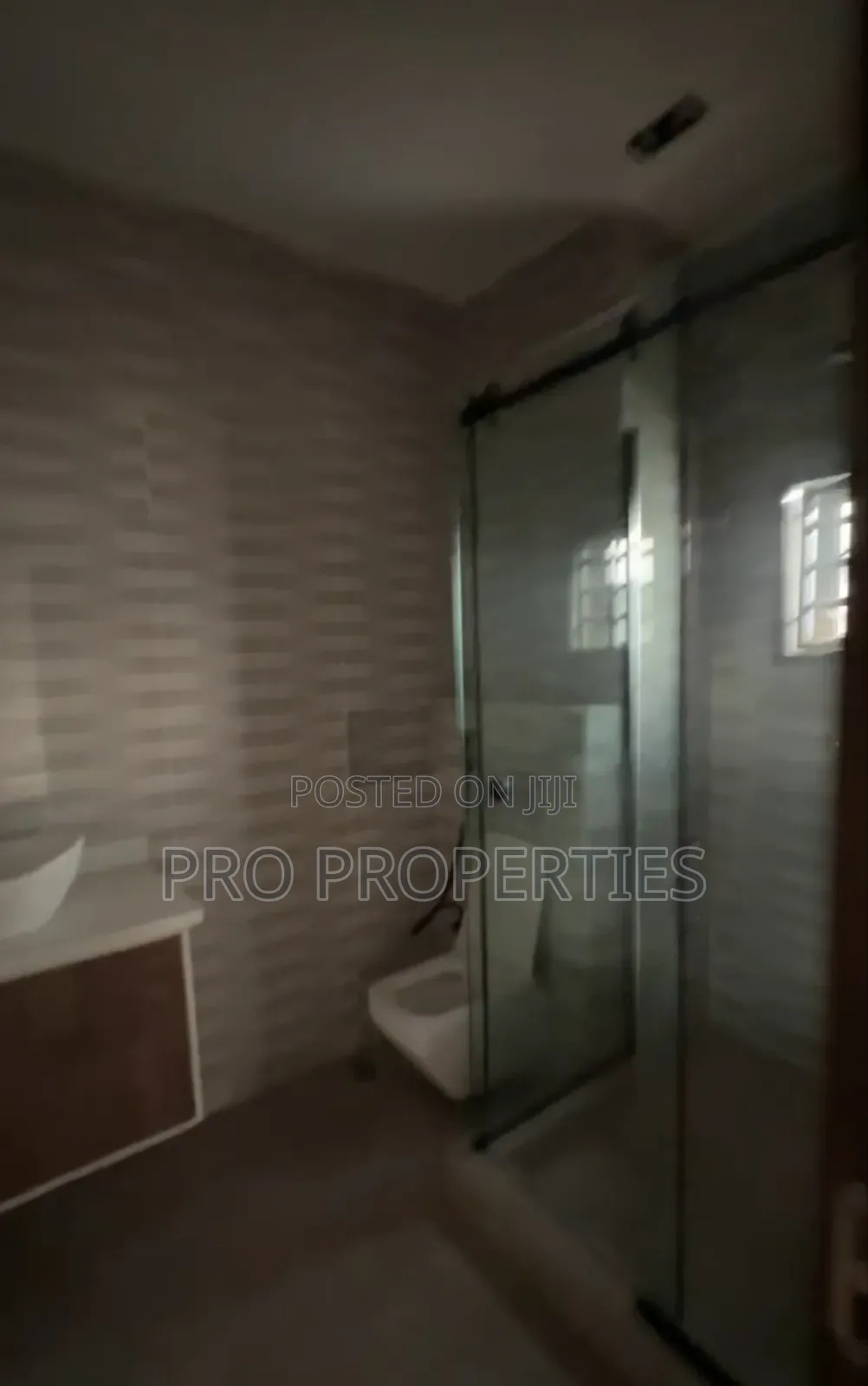 3bdrm Block of Flats in Mabushi for rent