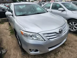 Toyota Camry LE 4dr Sedan (2.4L 4cyl 5A) 2009 Silver