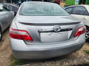Toyota Camry LE 4dr Sedan (2.4L 4cyl 5A) 2009 Silver
