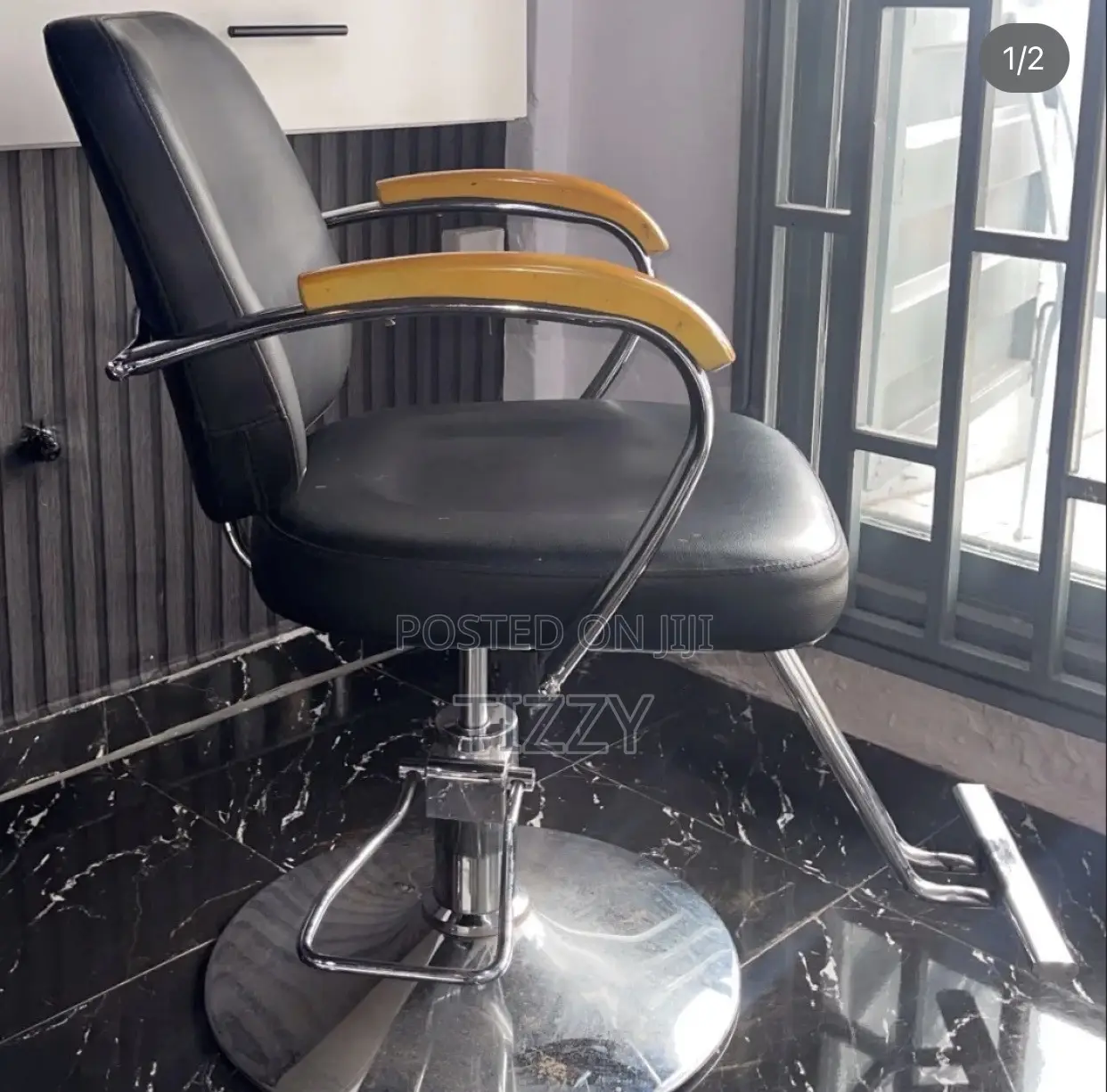 Barbar Chair