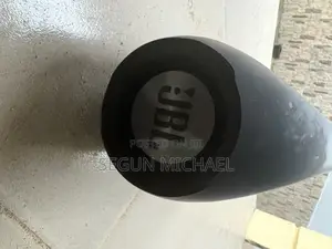 Photo - JBL Boombox 2