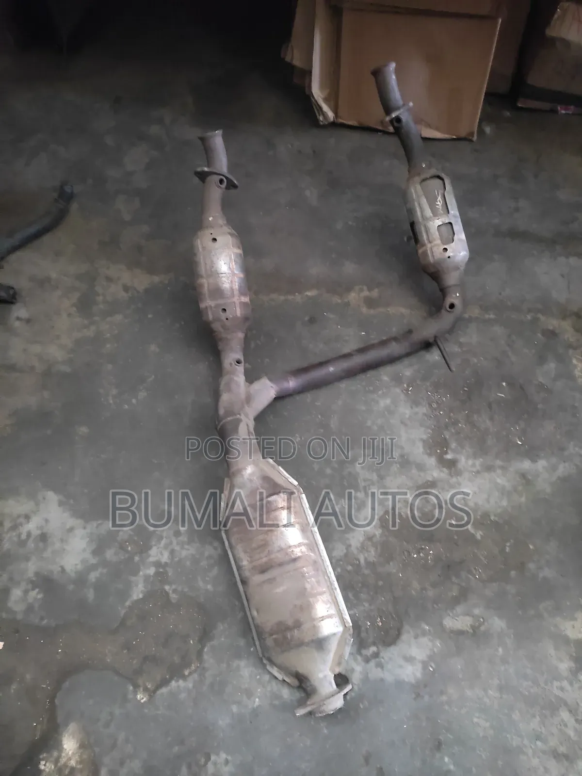 Complete Catalyst Converter Ford Explorer 2003 Model