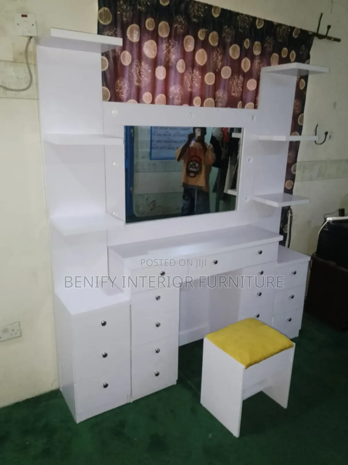 Modern Dressing Mirror With 2 Side Racks