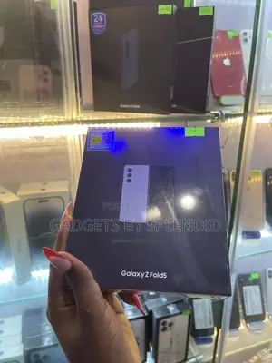 New Samsung Galaxy Fold 5G 512 GB Black
