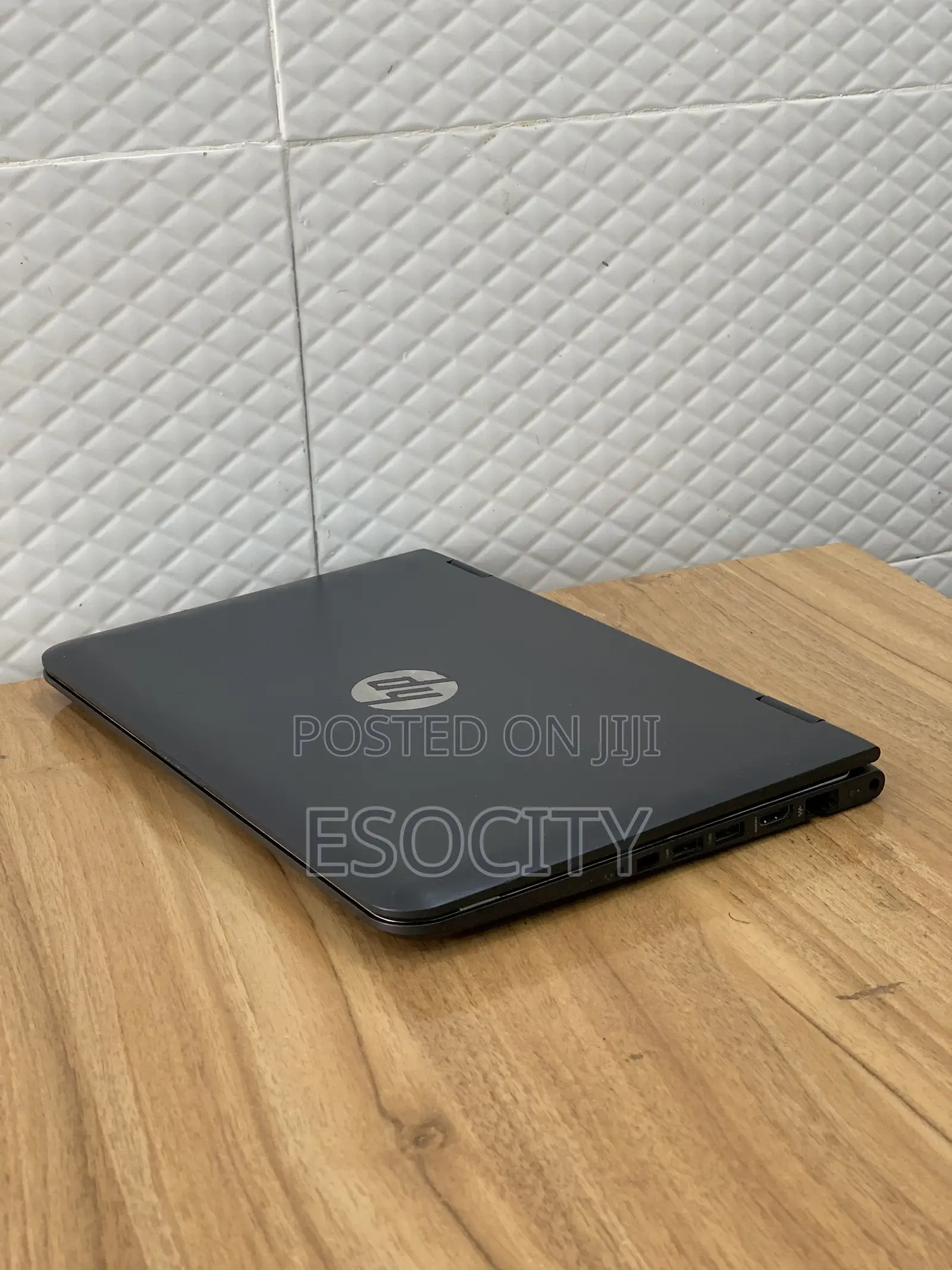 Laptop HP X360 310 G2 4GB Intel Celeron SSD 128GB