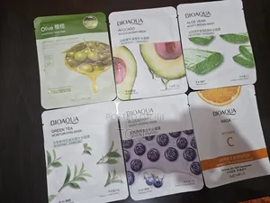 Photo - Moisturizing Facemask