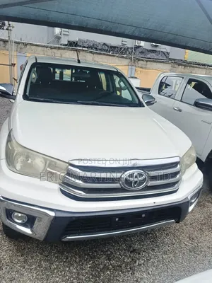 Toyota Hilux 2016 White