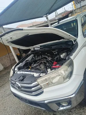 Toyota Hilux 2016 White