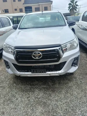 Toyota Hilux 2019 Gray