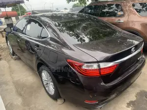Lexus ES 350 FWD 2015 Brown
