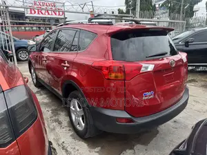 Toyota RAV4 LE FWD (2.5L 4cyl 6A) 2013 Red