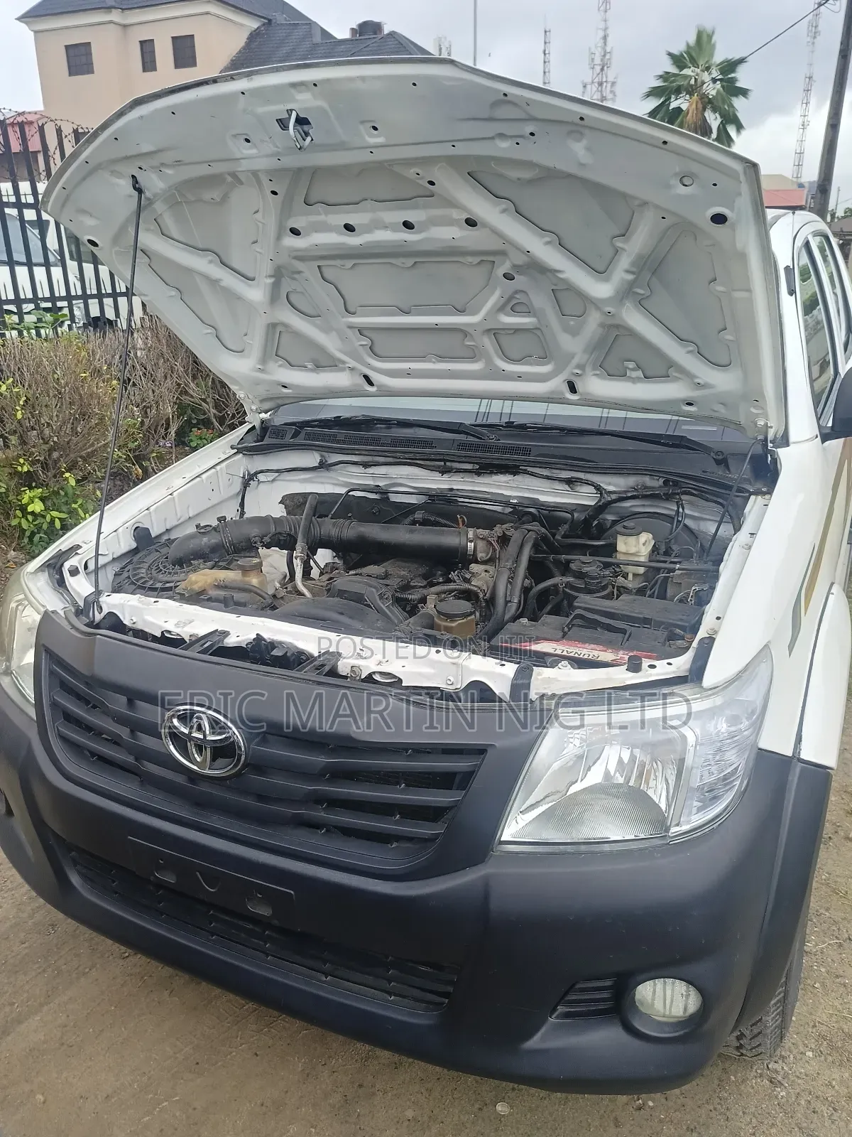 Toyota Hilux 2012 White