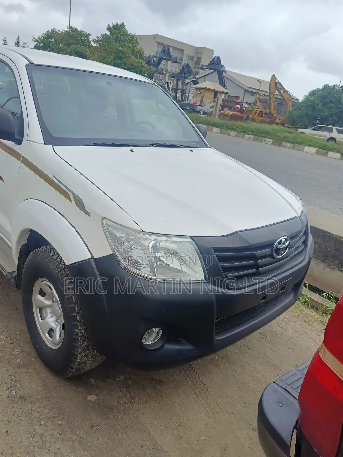 Toyota Hilux 2012 White